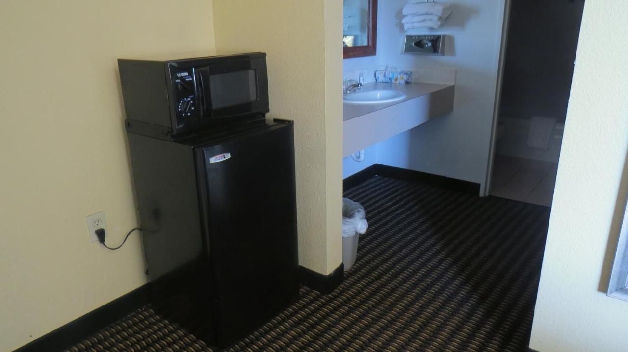 Travelodge By Wyndham Stratton Dış mekan fotoğraf